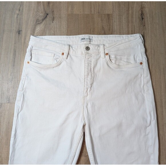 ZARA White Straight Leg Jeans Size 14 High Waist Raw Hem Cropped Stretch Y2K - Picture 3 of 7